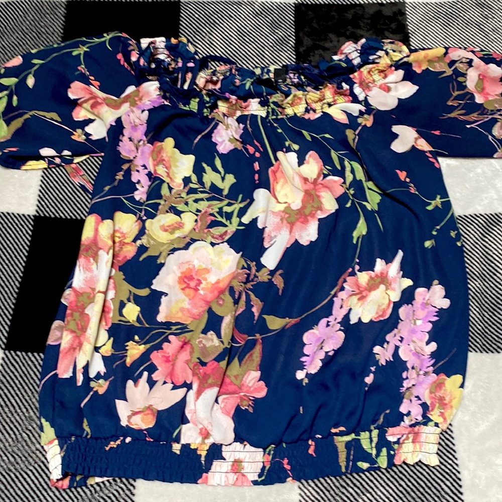 Brand 7th avenue size small fits like medium colors dark blue purple pink green